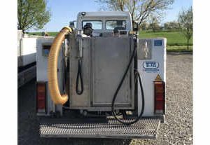 Lavatory service units